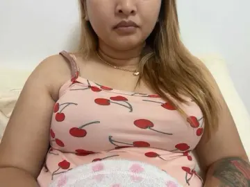 Bongacams Live Sex Cam of carolinexx03a