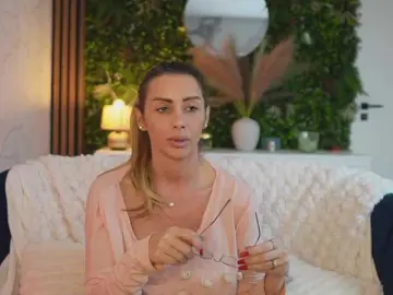 Bongacams Nude Webcam of angell-wow