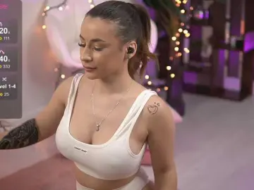 Bongacams Live Sex Cam of AvaReed