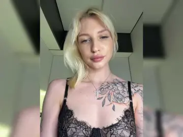 Bongacams Private Sex Chat of EwaBrown