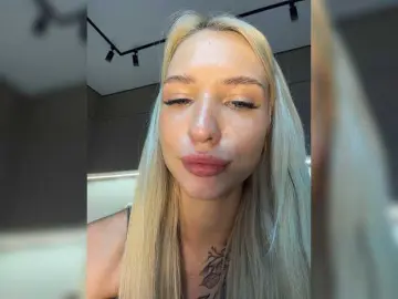 Bongacams Private Sex Chat of EwaBrown