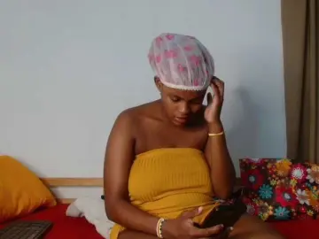 Bongacams Watch Live Sex Cams of BlondQ2003