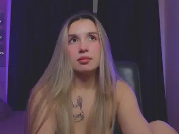 Bongacams Watch Live Sex Cams of RoxyChilli