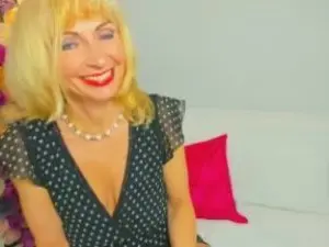 Cam4 Sex Chat of CrystalFantasy