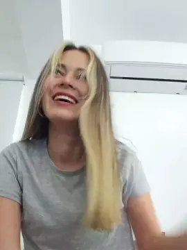 Cam4 Private Sex Chat of Larasosa