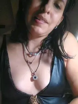 Cam4 Adult Webcam of Ayuqueen