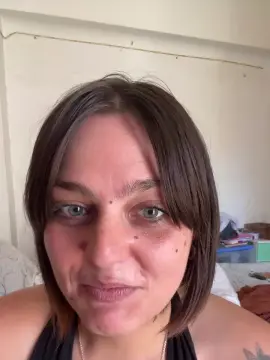 Cam4 Free Live Porn of Lateikis28