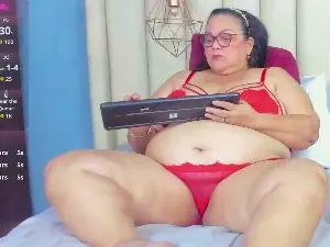 Cam4 Adult Webcam of Yelitza_boobs