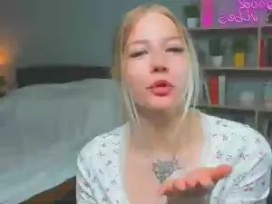 Cam4 Watch Live Sex Cams of SharleneFyles