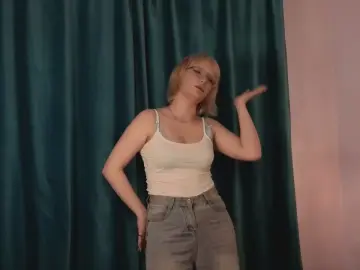 Cam4 Nude Webcam of ChristenHeebsh