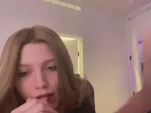 Cam4 Free Live Porn of Savannarosebby