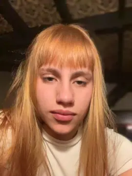 Cam4 Private Sex Chat of saraangelafern1
