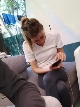 Cam4 Live Sex of Petitebombe34