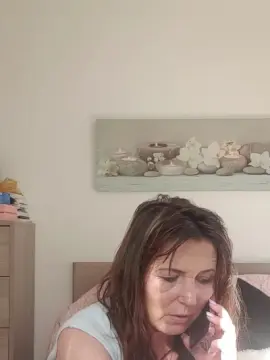 Cam4 Best live sex cam show of Desiree1951