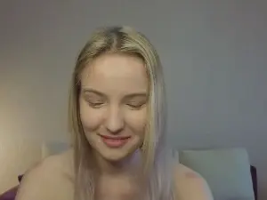 Cam4 Adult Webcam of MitzieParonto
