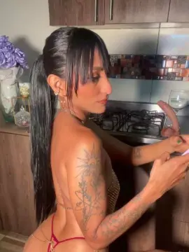 Cam4 Free Live Porn of AnyLeon