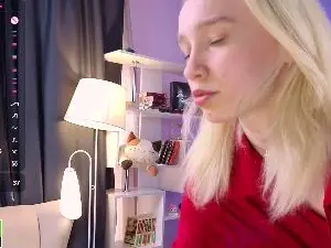 Cam4 Watch Live Sex Cams of Sue_Holland