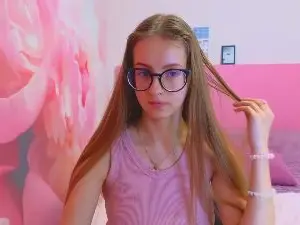 Cam4 Live Sex of AliceAdam