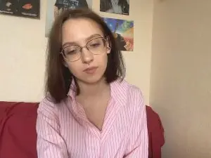 Cam4 Watch Live Sex Cams of LolaBucklew