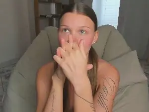 Cam4 Sex Chat of TieshaKlawiter