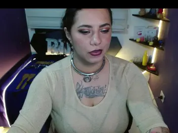 Cam4 Watch Live Sex Cams of alexa_slave77