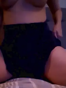 Cam4 Sex Cam of ariamonroe