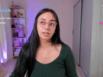 Cam4 Free Live Porn of alejaevans