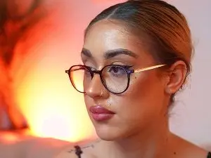 Cam4 Adult Video Chat of AileenKiss