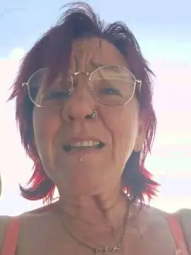 Cam4 Live Sex Cam of Babylove54