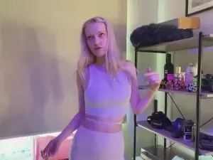Cam4 Free Live Porn of HermaLehneis