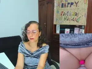 Cam4 Best Webcam of NicolettaRyan