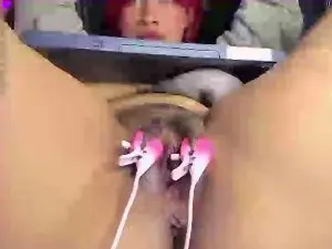 Cam4 Live Porn of charrlotte_quin