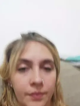 Cam4 Live Sex of Ayee25