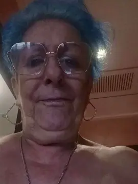 Cam4 Adult Webcam of sophia68milf