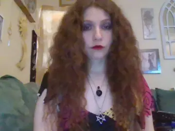 Cam4 Watch Live Sex Cams of QueenCrimson