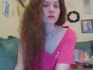 Cam4 Free Live Porn of QueenCrimson