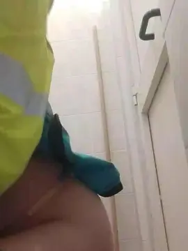 Cam4 Best live sex cam show of Chiaralive