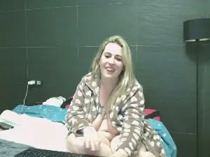 Cam4 Free Porn Cam of gatitaclau