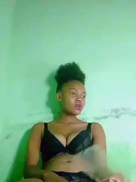 Cam4 Free Porn Cam of Ziviette974