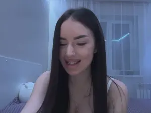 Cam4 Live Sex of LolaYanity