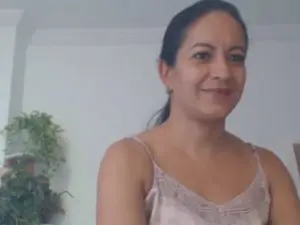 Cam4 Sex Cam of GOLDENBOOTY