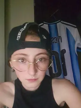 Cam4 Watch Live Sex Cams of ASTRIDSHINE