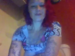 Cam4 Adult Video Chat of QUEENB8675