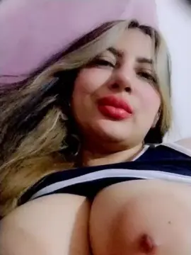 Cam4 Sex Cam of blahobyt_02