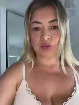 Cam4 Best live sex cam show of Lolyoz