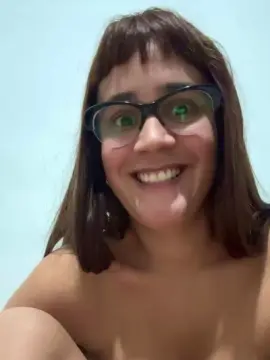 Cam4 Live Sex of Momy_hot