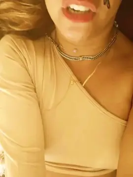 Cam4 Live Sex Cam of margot30