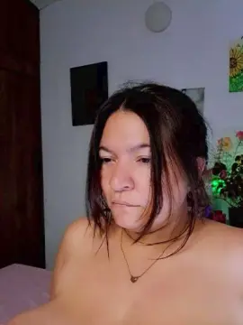 Cam4 Live Sex Cam of CrazyMom69