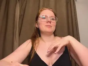 Cam4 Live Porn of LynneMineo