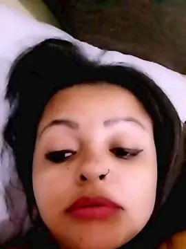 Cam4 Sex Cam of morenahot_hot2